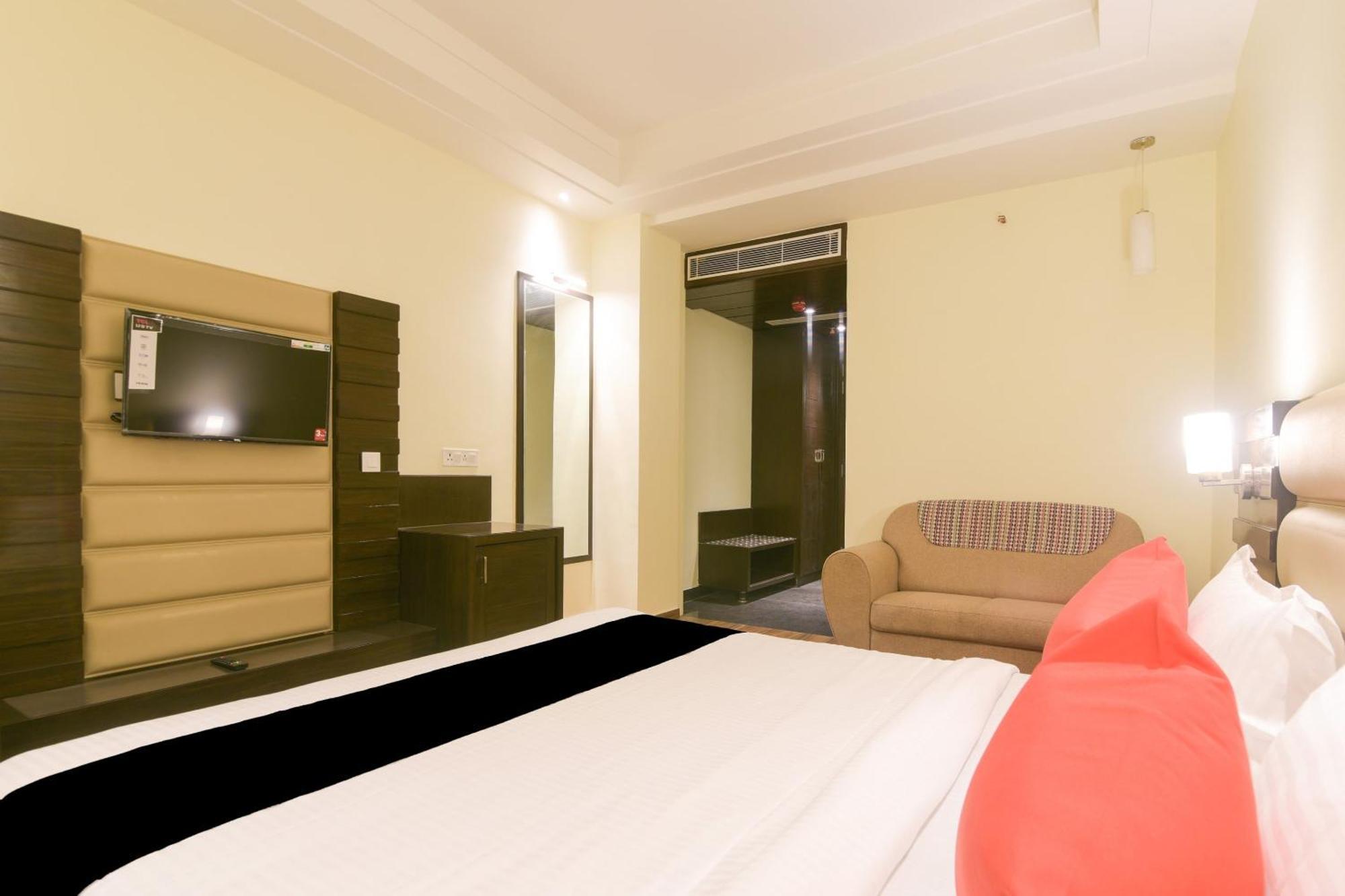 Hotel Super Collection O Starlight Kanpur Zewnętrze zdjęcie