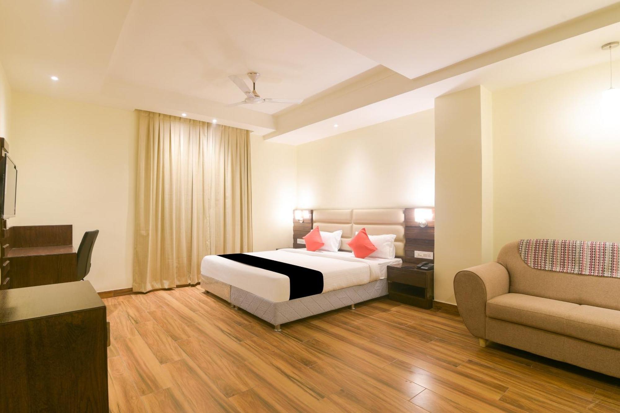 Hotel Super Collection O Starlight Kanpur Zewnętrze zdjęcie