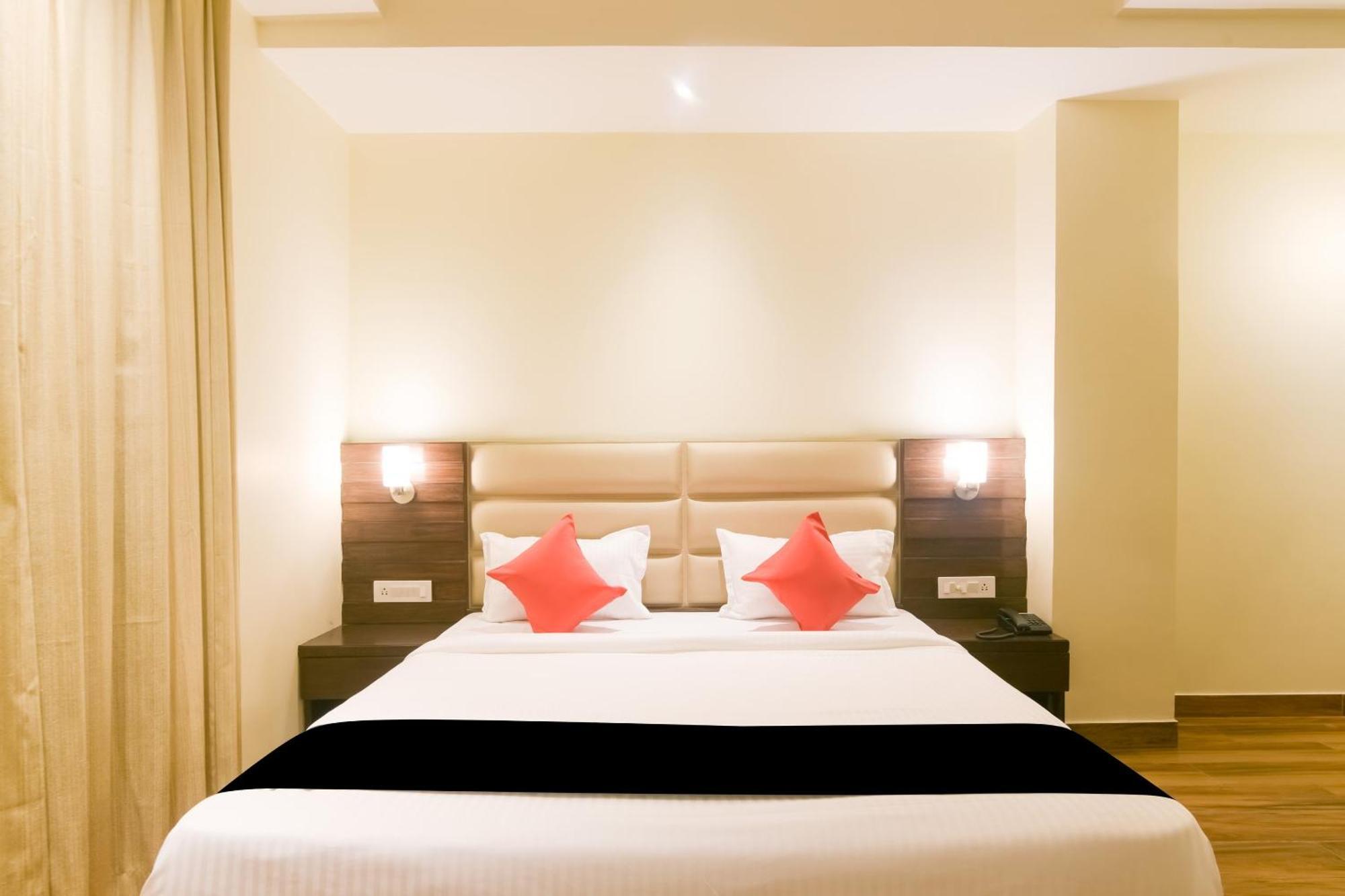 Hotel Super Collection O Starlight Kanpur Zewnętrze zdjęcie